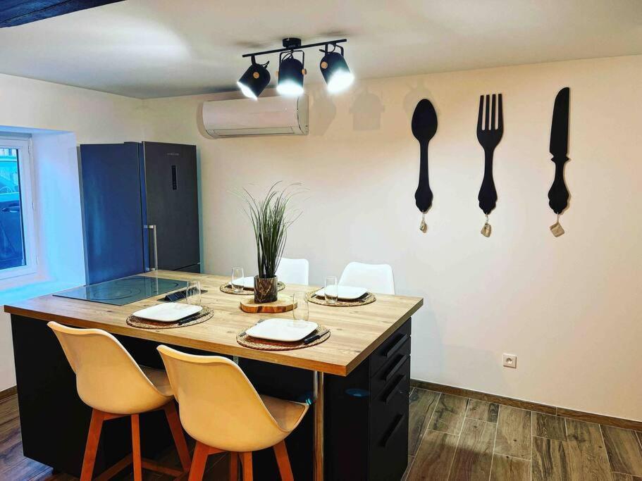 L'Insolite Airbnb Vignieu Экстерьер фото
