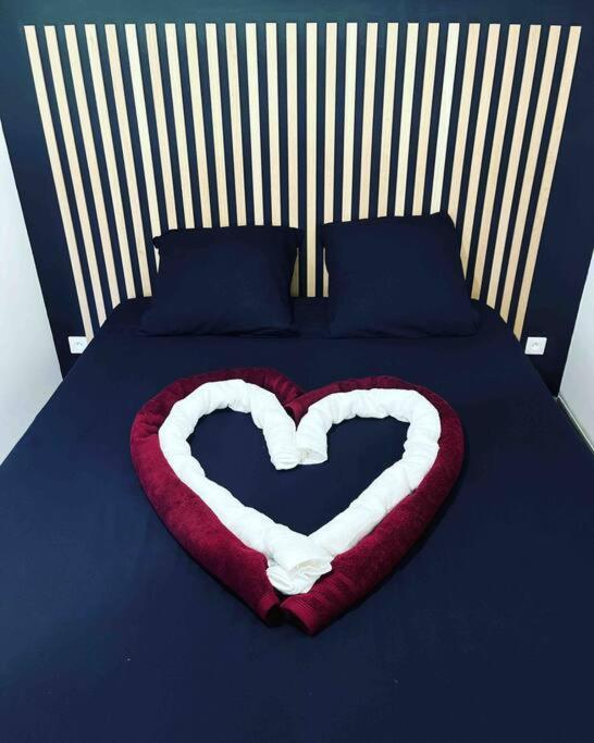 L'Insolite Airbnb Vignieu Экстерьер фото